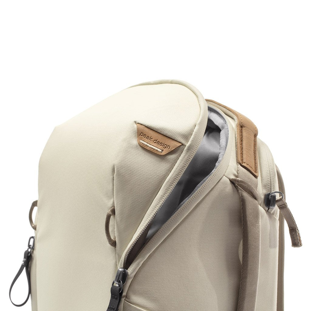 Peak Design - Everyday Backpack 15L Zip v2 - csontszín - iSTYLE HU