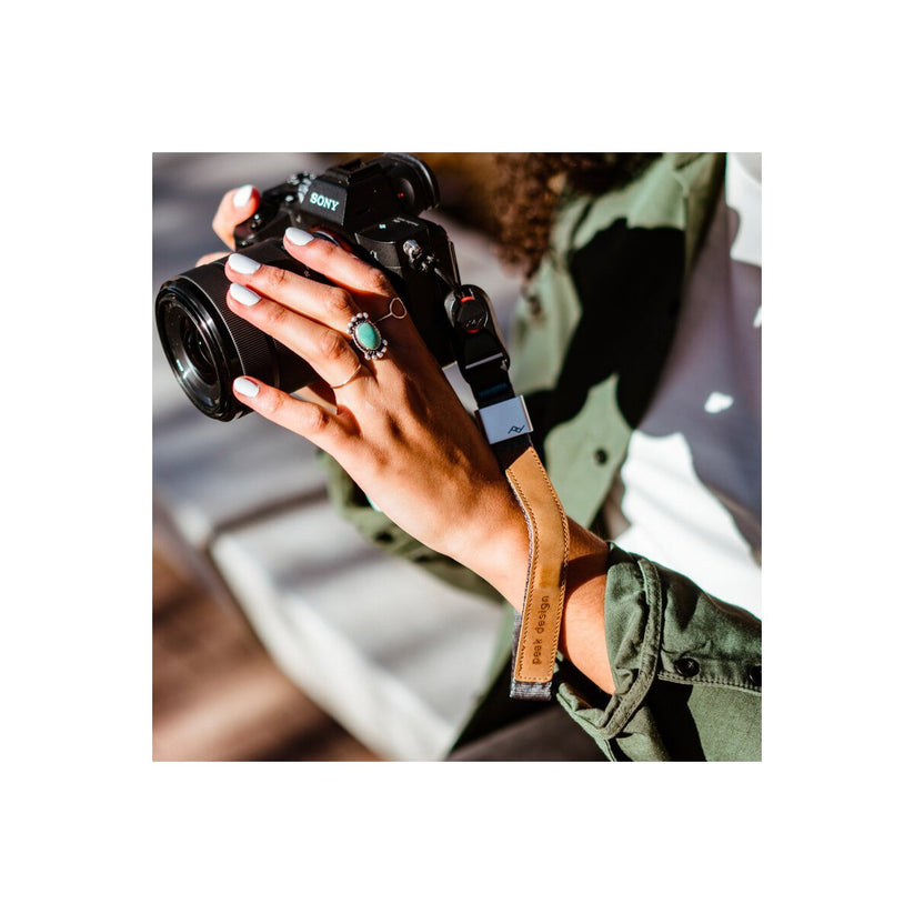 Peak Design – Cuff – hamuszürke - iSTYLE HU