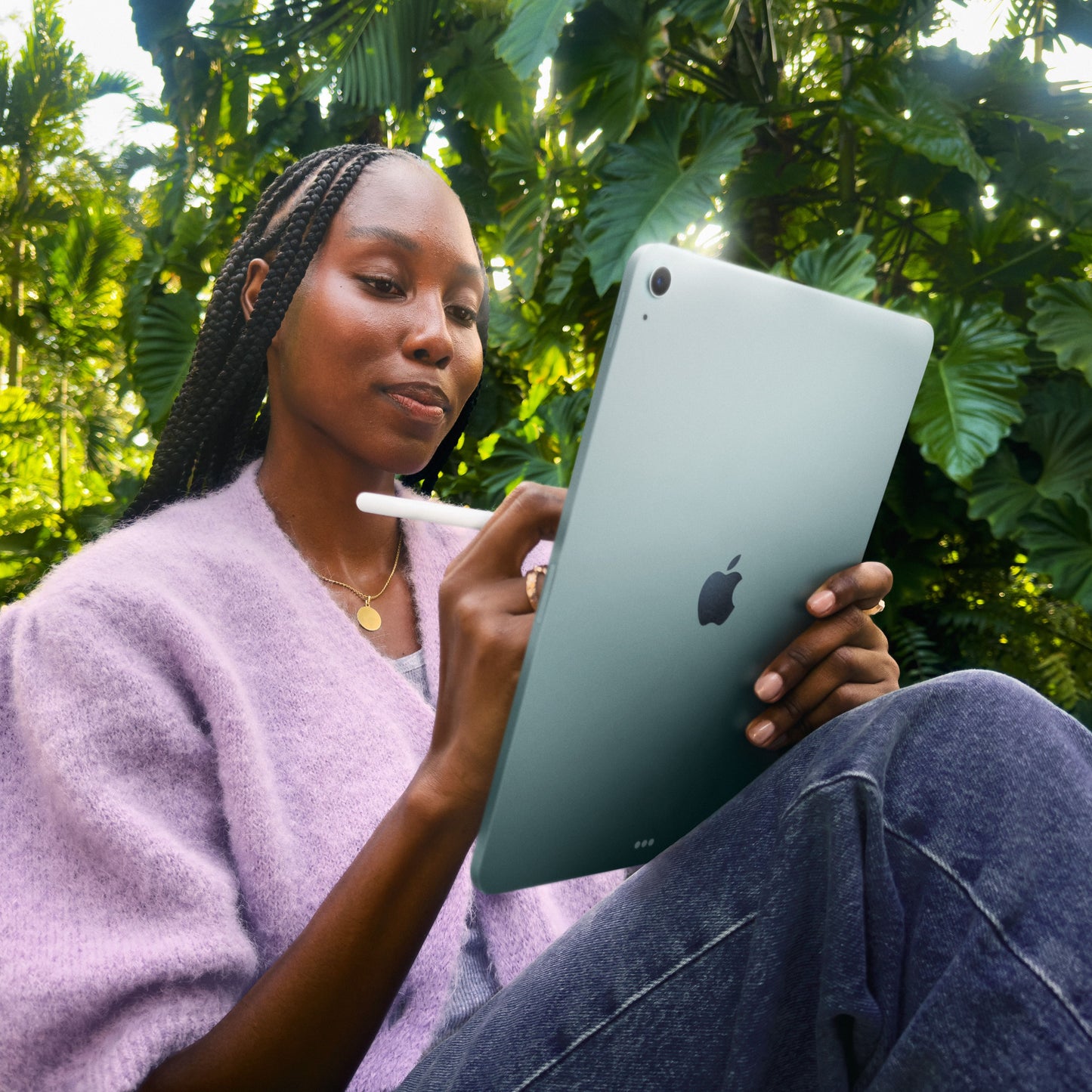 iPad Air 13 (M3): Wi-Fi, 128 GB - csillagfény - iSTYLE HU