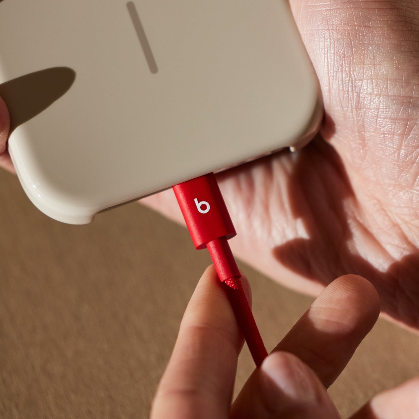 Beats USB-C – USB-C szőtt borítású kábel (1,5 m) — pulzáló piros