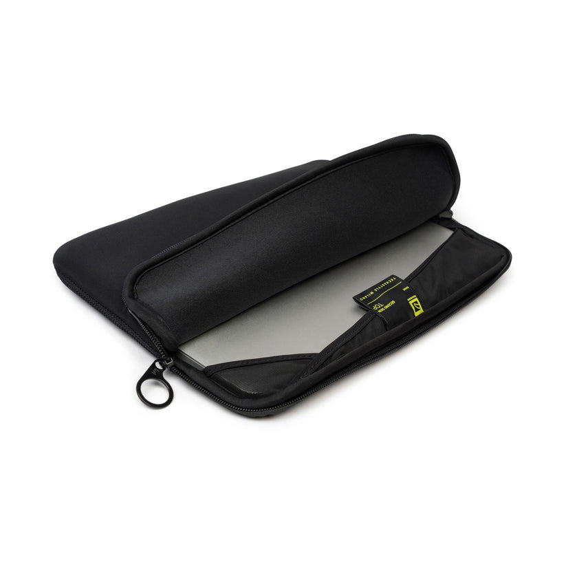 Tucano – TOP MacBook Pro 13" (2016-2020) / MacBook Air 13" (2018-2020) tok - Fekete - iSTYLE HU
