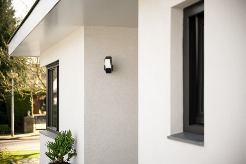 Eve Outdoor Cam Secure Floodlight Camera - iSTYLE HU