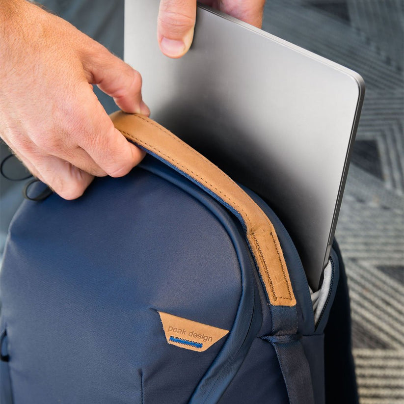 Peak Design - Everyday Backpack 15L Zip v2 - éjkék - iSTYLE HU