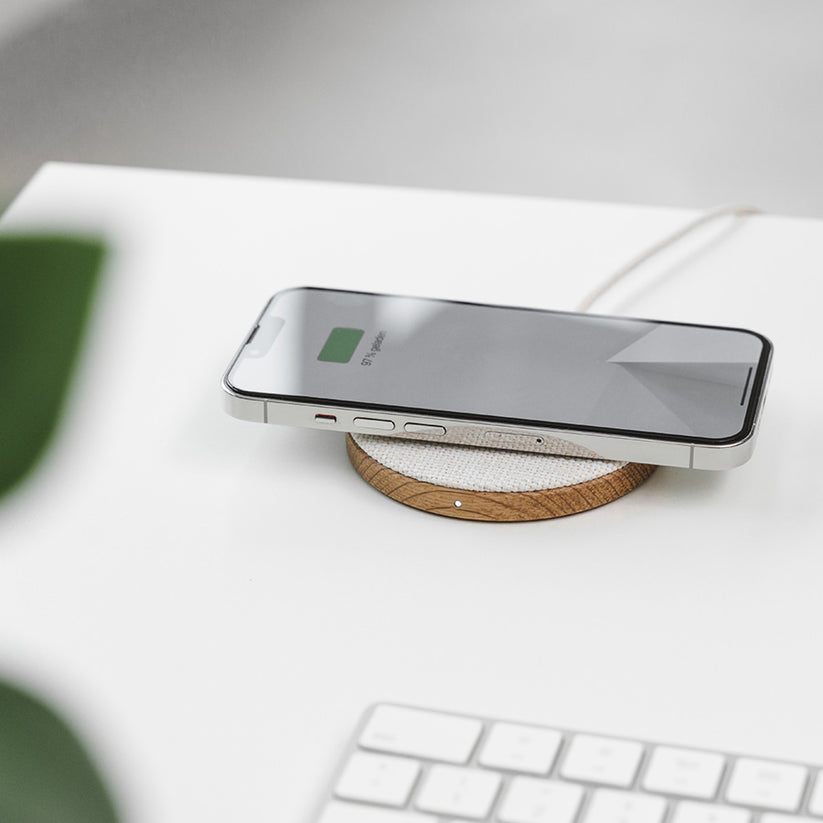 Woodcessories EcoPad for All Wireless Enabled Devices - Oak/Fabric - iSTYLE HU