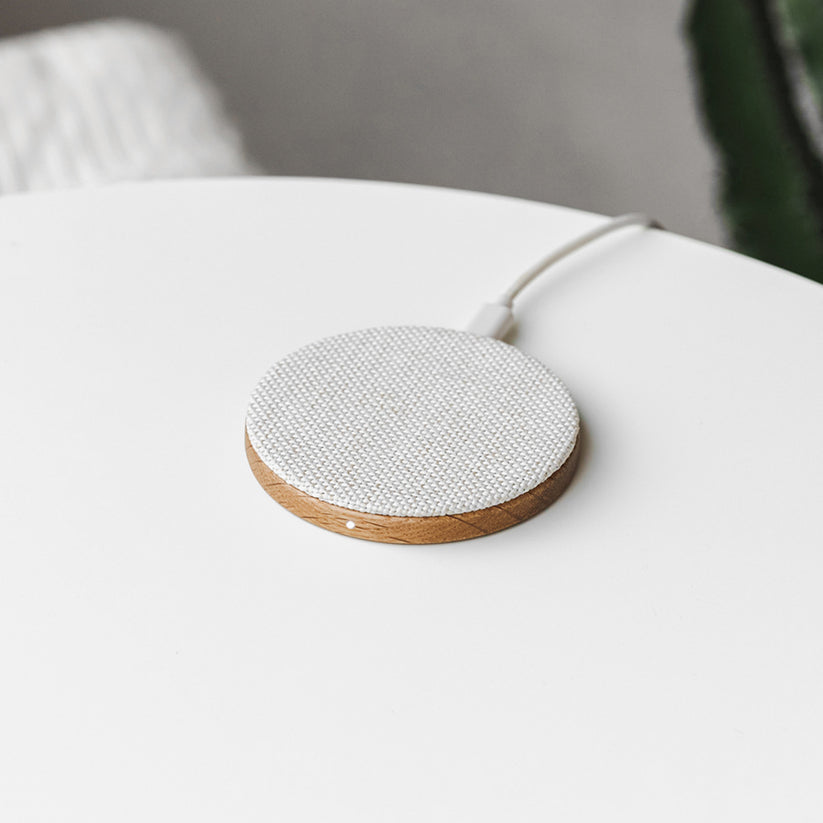 Woodcessories EcoPad for All Wireless Enabled Devices - Oak/Fabric - iSTYLE HU