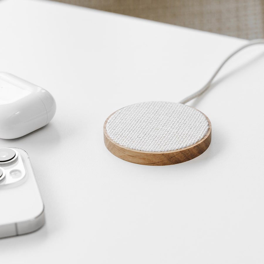 Woodcessories MagPad for All Wireless Enabled Devices - Oak/Fabric - iSTYLE HU