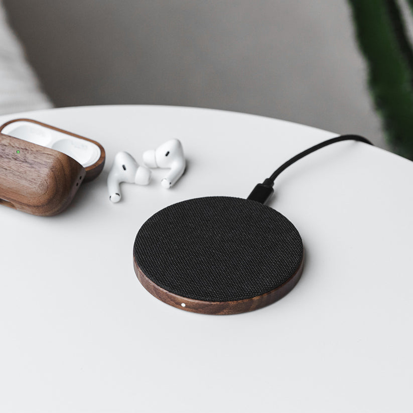 Woodcessories EcoPad for All Wireless Enabled Devices - Walnut/Fabric - iSTYLE HU